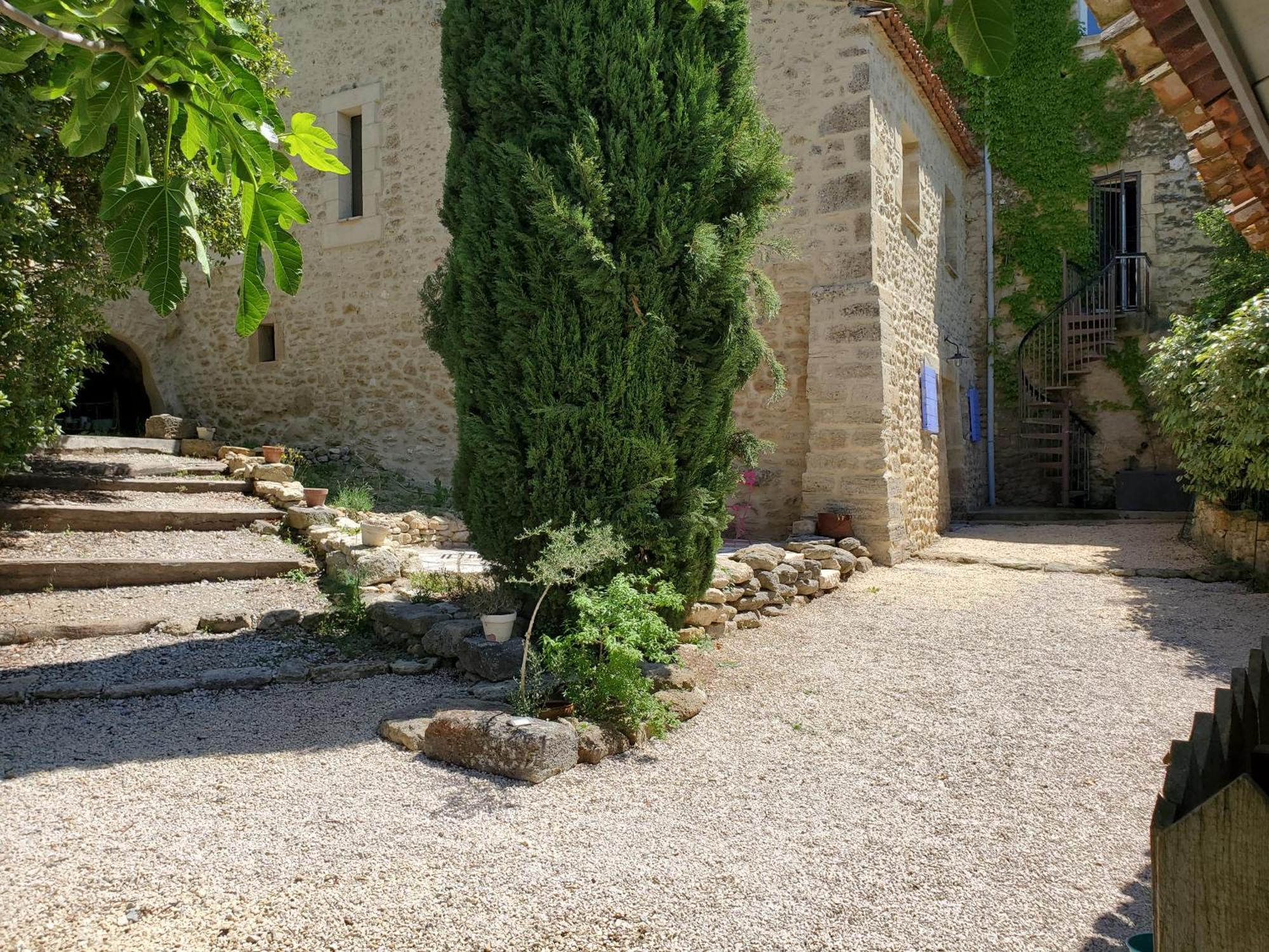 Moulin De Bonfilhon Bed and Breakfast Cornillon-Confoux Εξωτερικό φωτογραφία