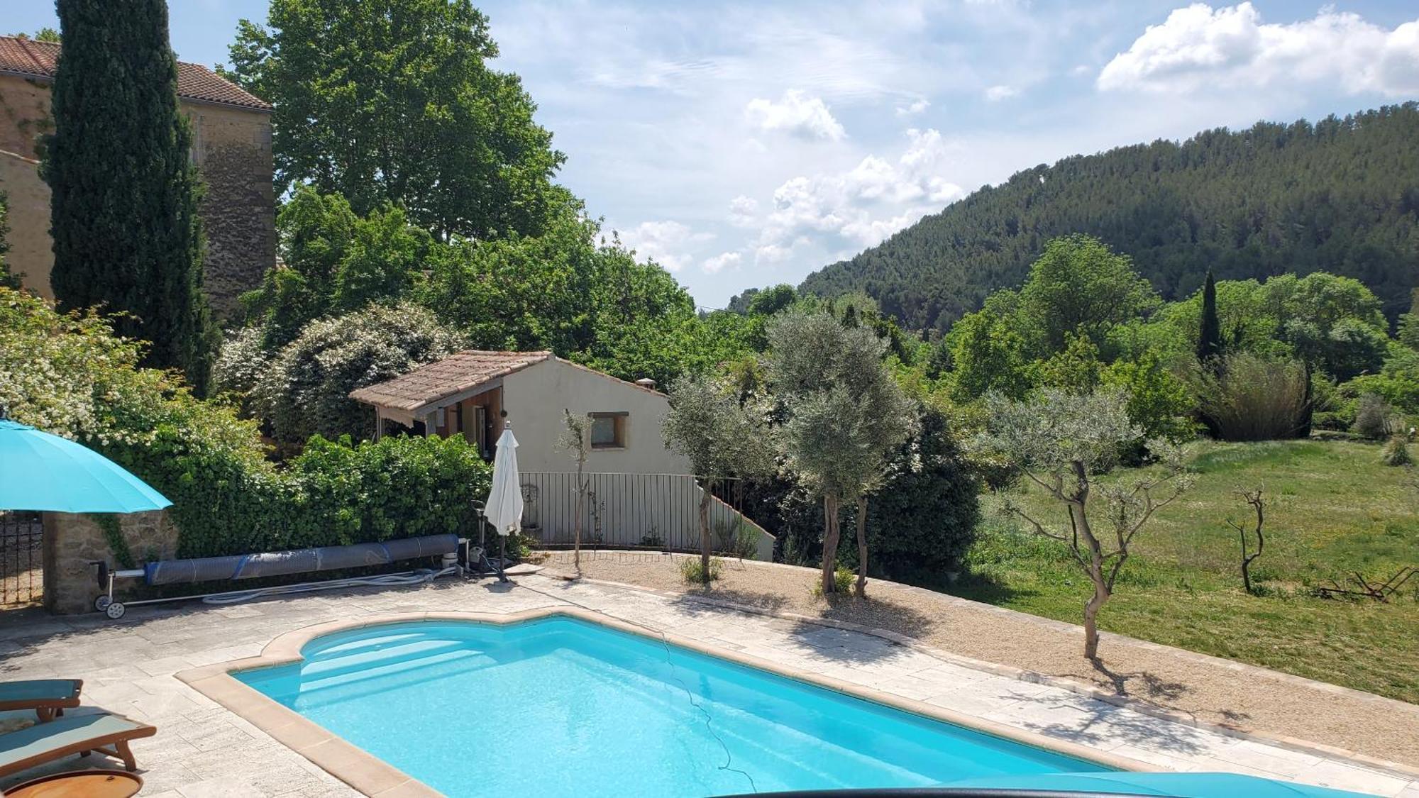 Moulin De Bonfilhon Bed and Breakfast Cornillon-Confoux Εξωτερικό φωτογραφία