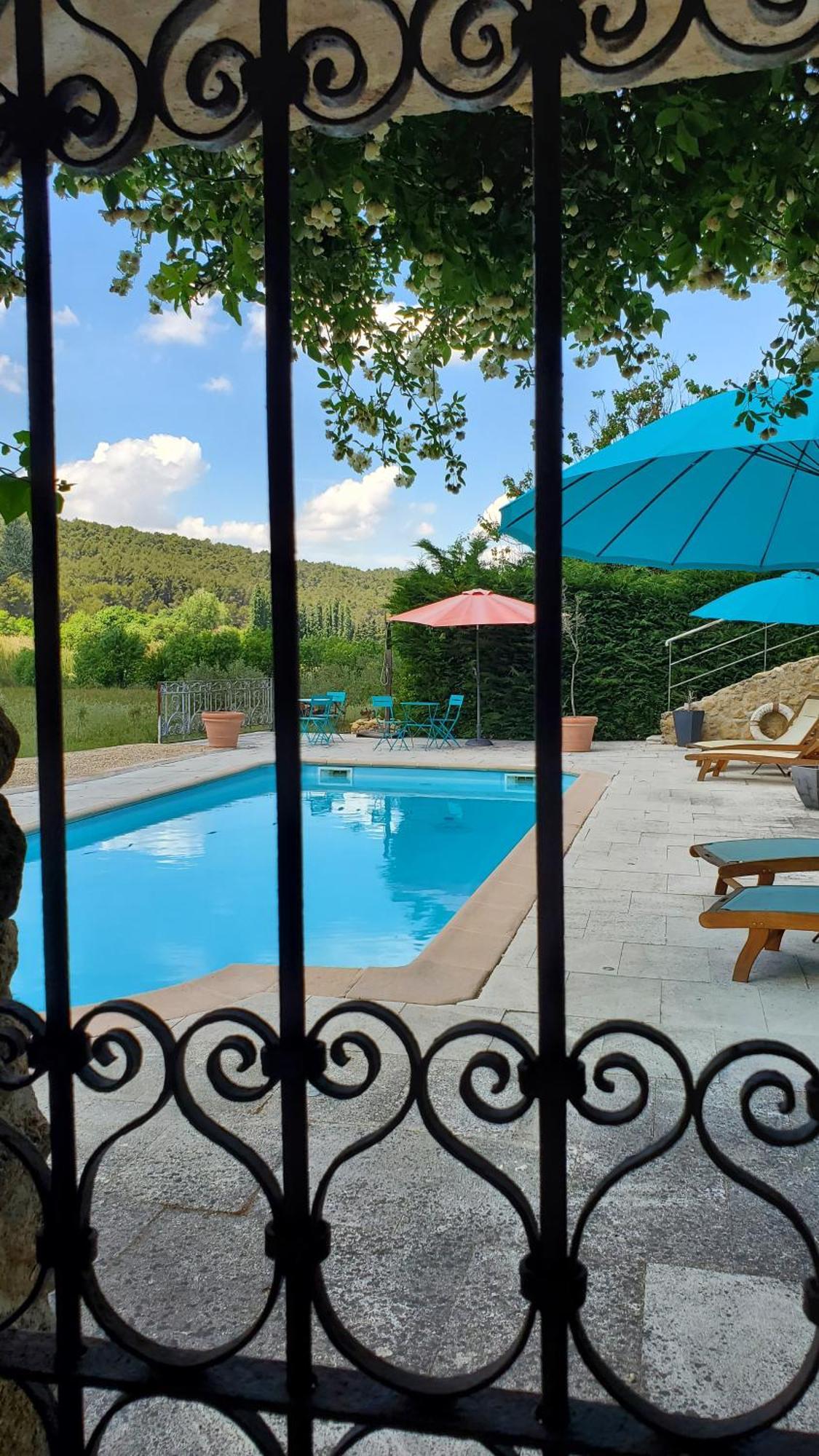 Moulin De Bonfilhon Bed and Breakfast Cornillon-Confoux Εξωτερικό φωτογραφία