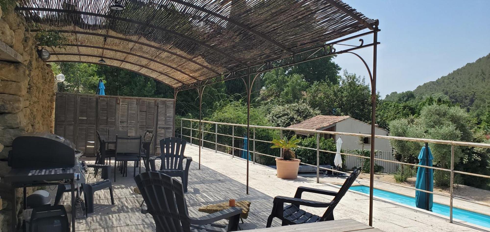 Moulin De Bonfilhon Bed and Breakfast Cornillon-Confoux Εξωτερικό φωτογραφία
